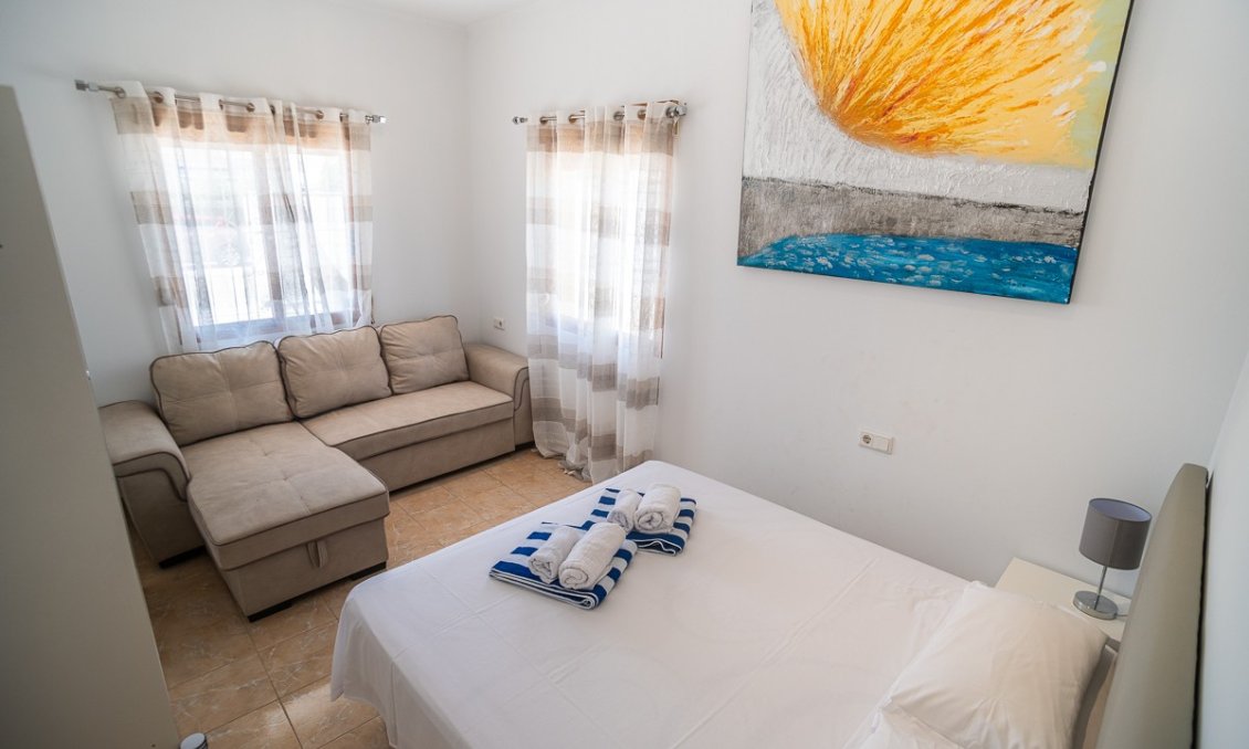 Segunda mano - Villa -
Torrevieja - Costa Blanca