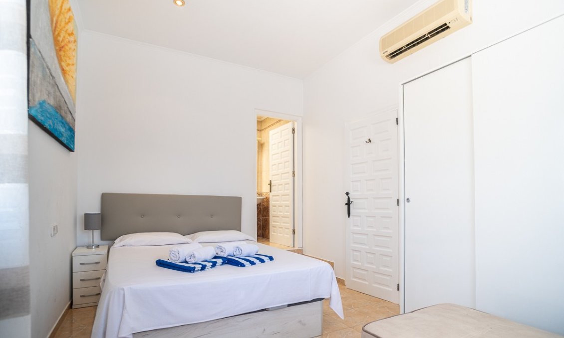 Segunda mano - Villa -
Torrevieja - Costa Blanca