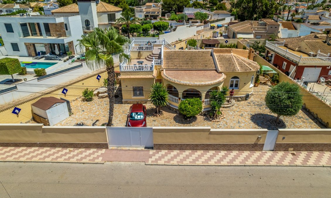 Segunda mano - Villa -
Torrevieja - Costa Blanca