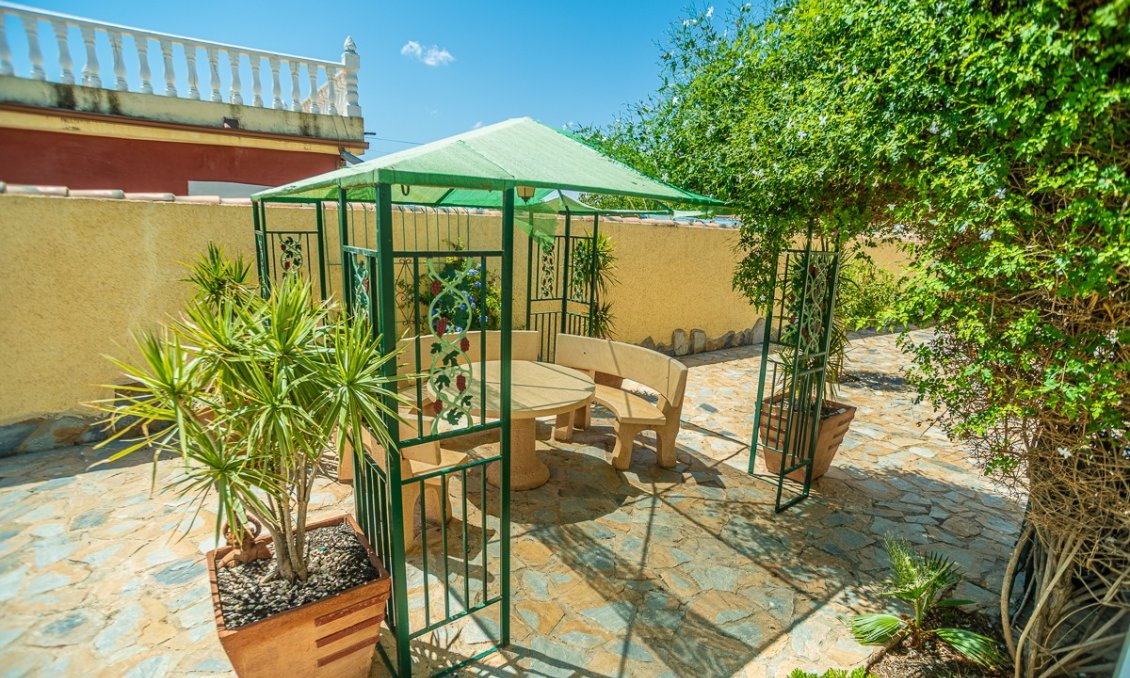 Segunda mano - Villa -
Torrevieja - Costa Blanca