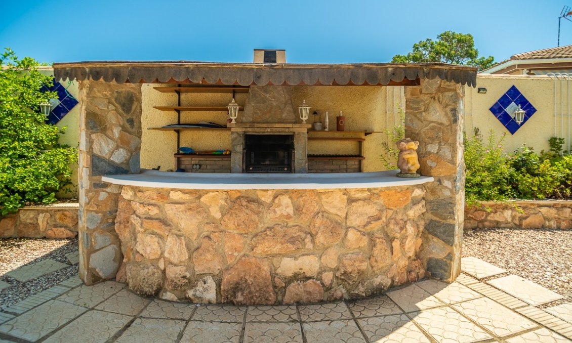 Segunda mano - Villa -
Torrevieja - Costa Blanca