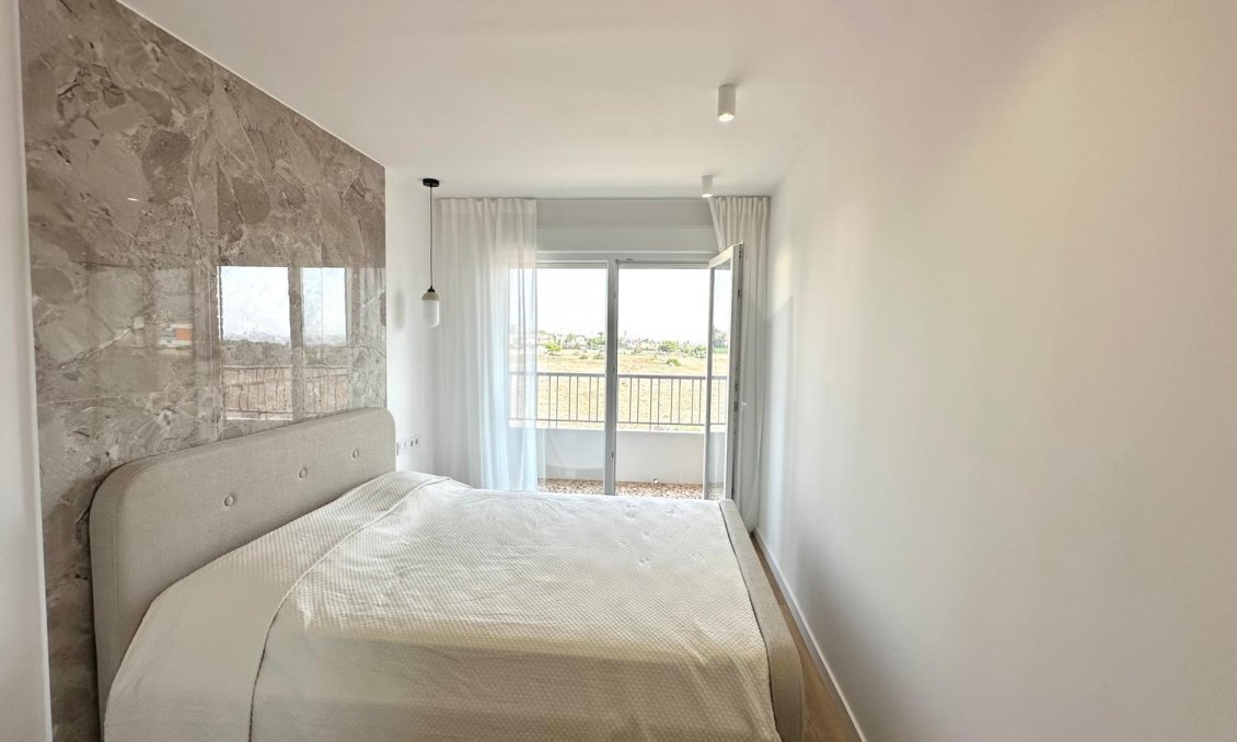 Segunda mano - Apartamento -
Torrevieja - Punta Prima