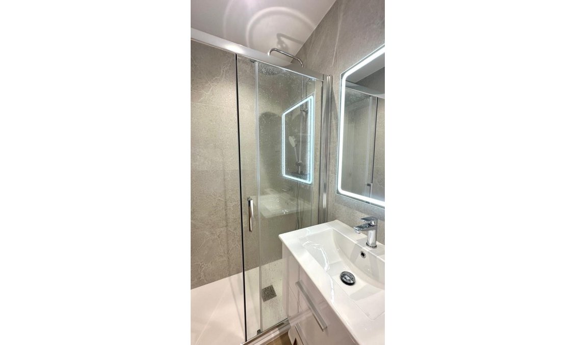 Segunda mano - Apartamento -
Torrevieja - Punta Prima