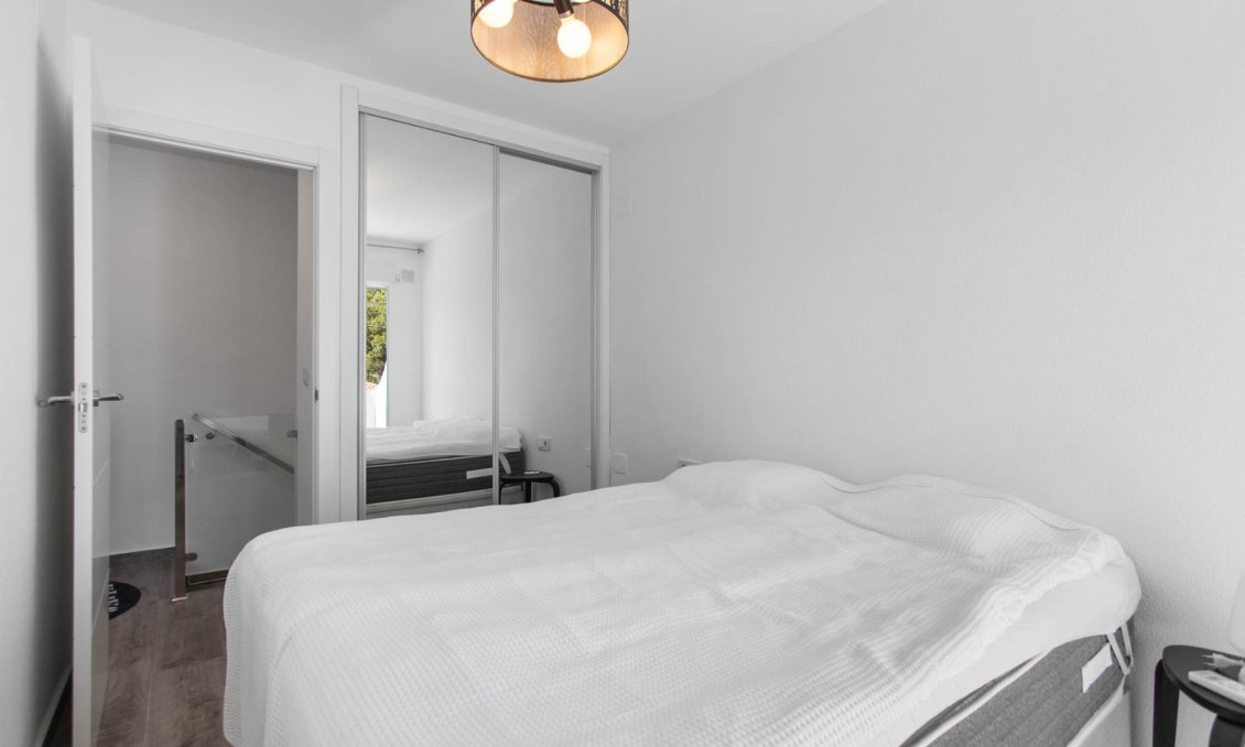 Resale - Duplex -
Torrevieja - Costa Blanca