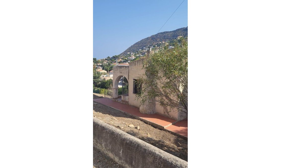 Segunda mano - Villa -
Calpe - Canuta I