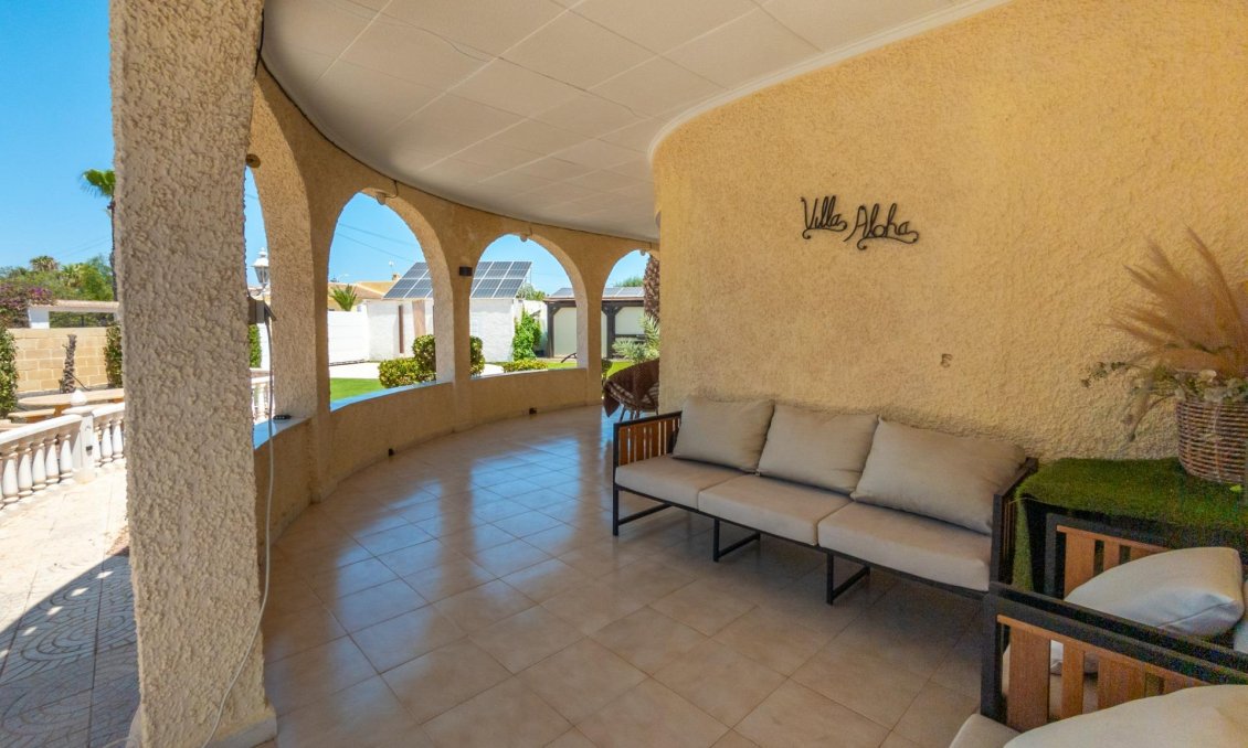 Segunda mano - Villa -
Torrevieja - El Chaparral