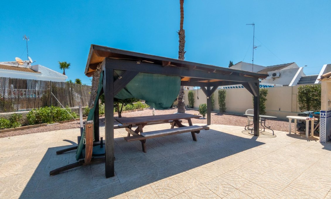 Segunda mano - Villa -
Torrevieja - El Chaparral