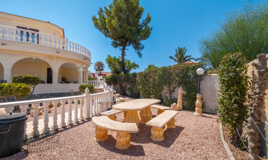 Segunda mano - Villa -
Torrevieja - El Chaparral