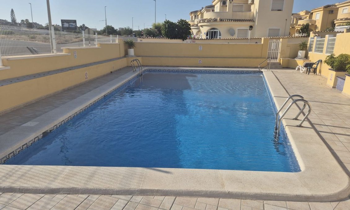 Segunda mano - Villa -
Ciudad Quesada - Costa Blanca