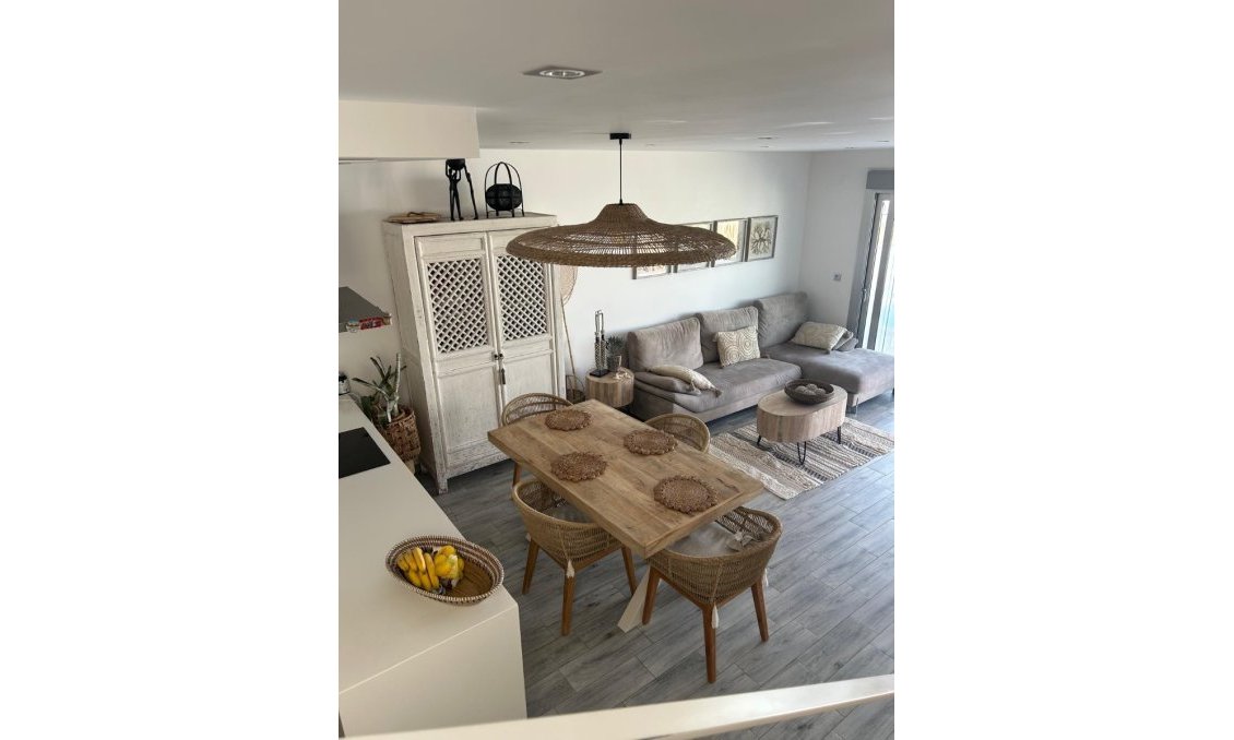 Segunda mano - Villa -
Daya Nueva - Costa Blanca