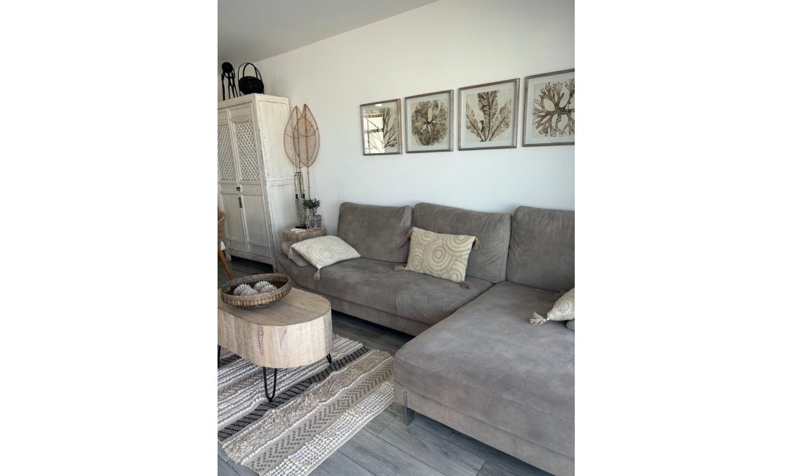 Segunda mano - Villa -
Daya Nueva - Costa Blanca