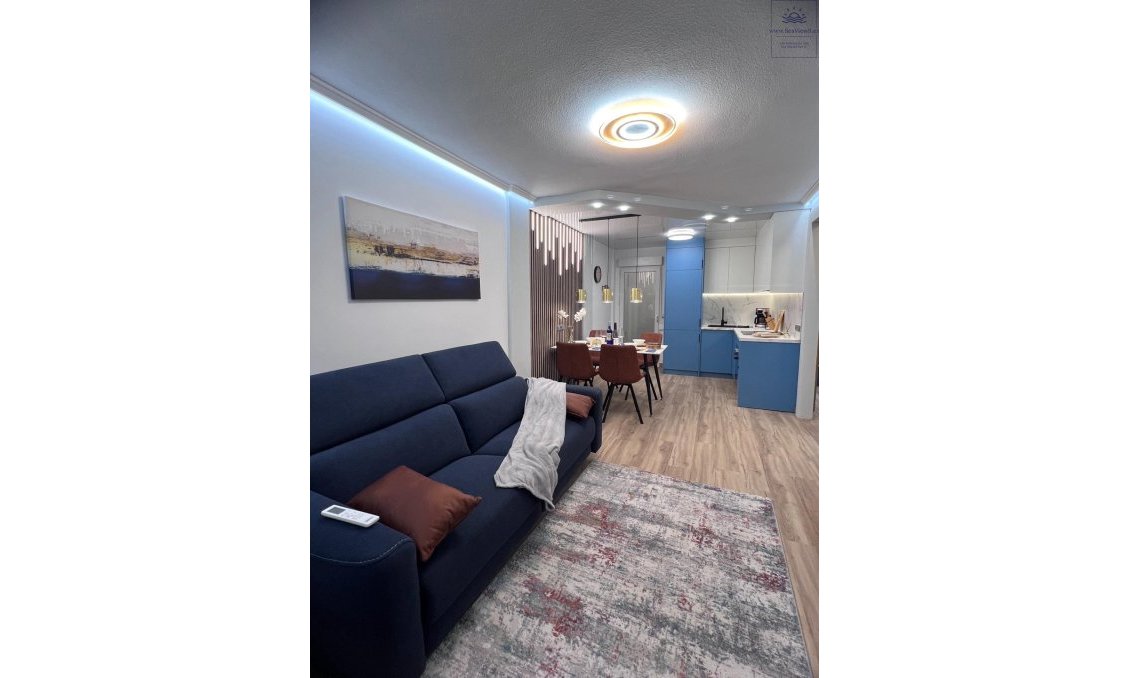 Segunda mano - Bungalow -
Torrevieja - Centro