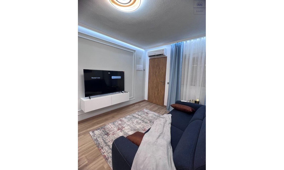 Segunda mano - Bungalow -
Torrevieja - Centro