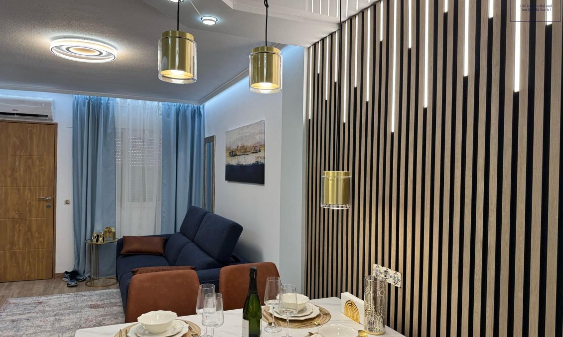 Segunda mano - Bungalow -
Torrevieja - Centro