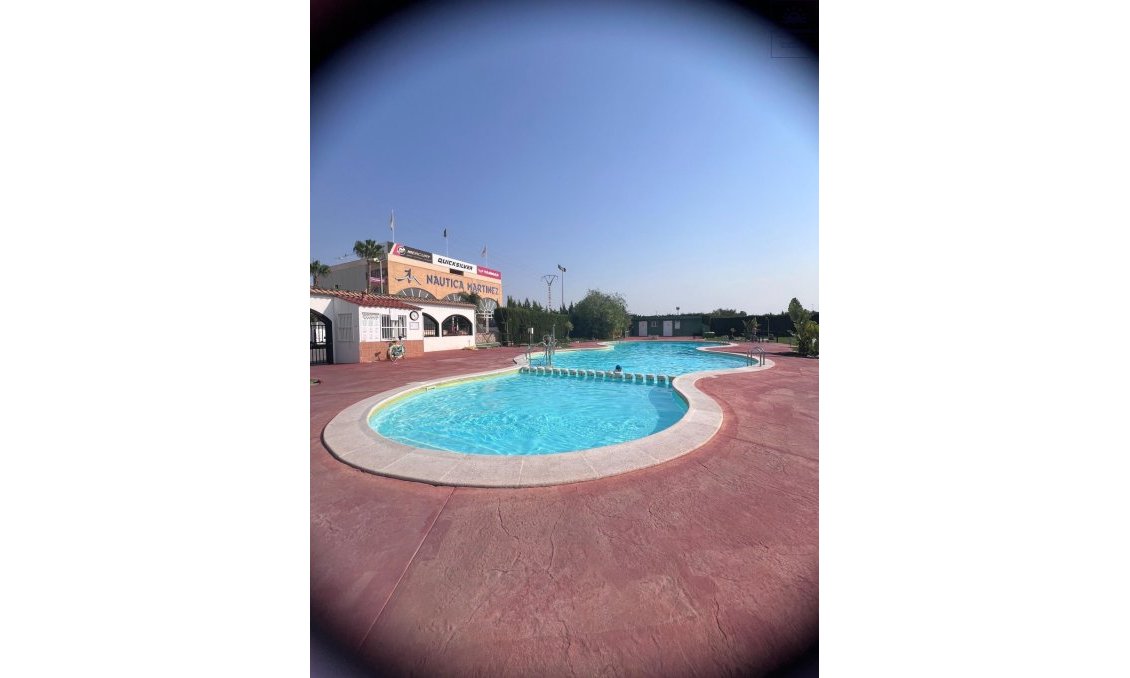 Segunda mano - Bungalow -
Torrevieja - Centro