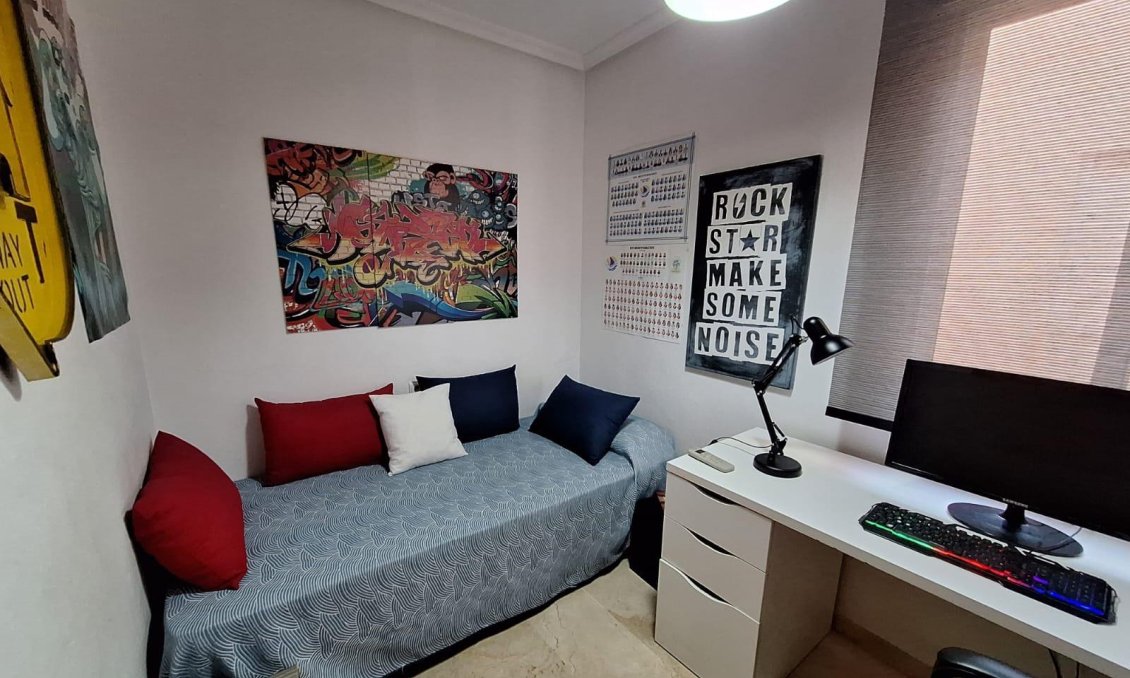 Resale - Penthouse -
Torrevieja - Centro