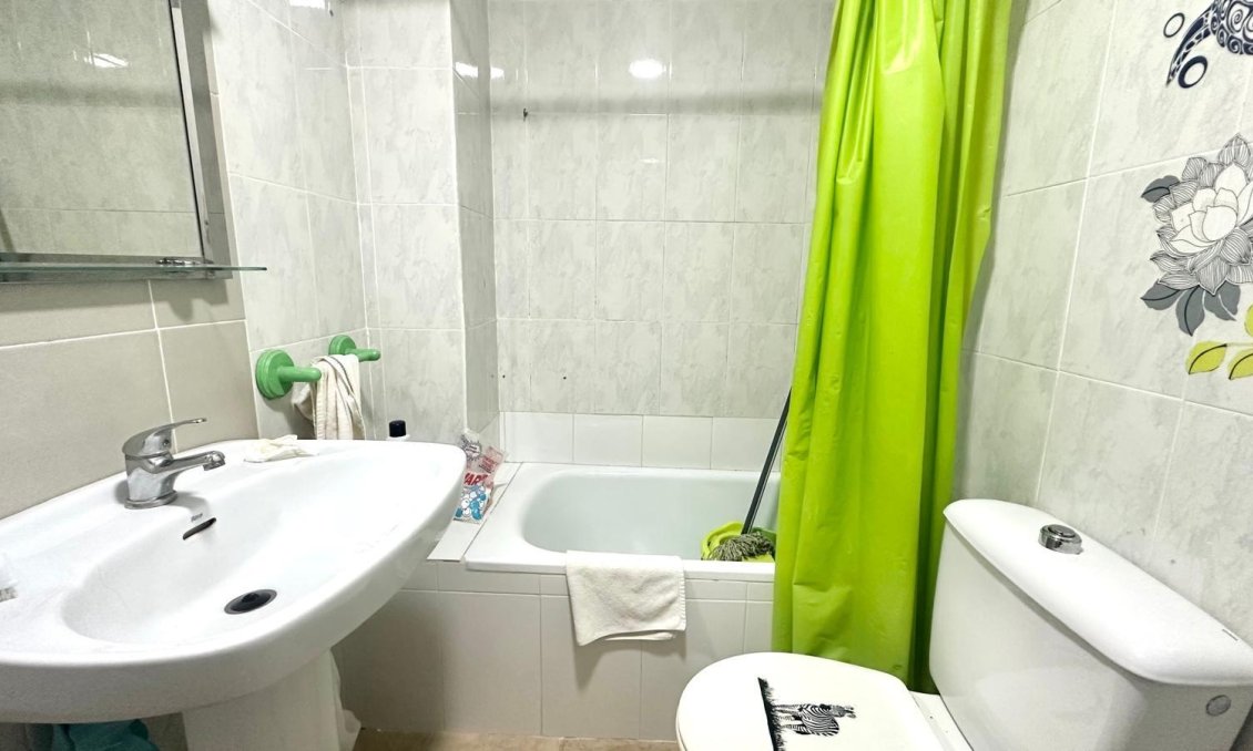 Segunda mano - Apartamento -
Torrevieja - Acequion