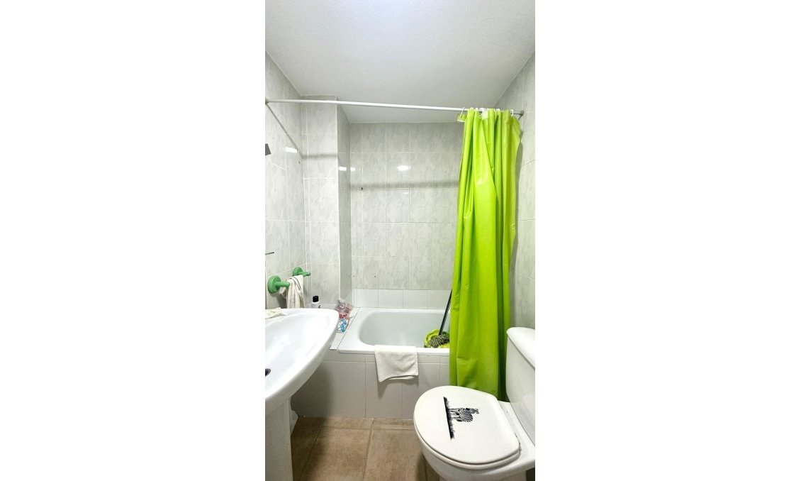 Segunda mano - Apartamento -
Torrevieja - Acequion