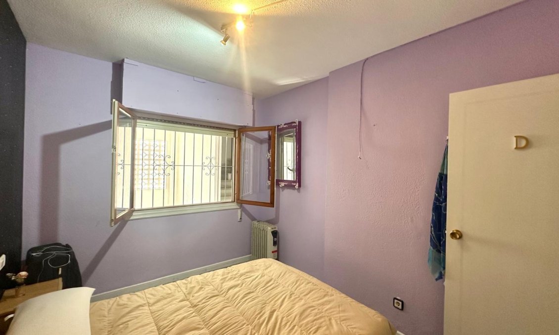 Segunda mano - Apartamento -
Torrevieja - Acequion