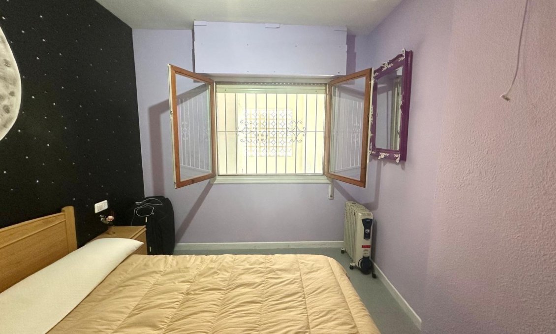 Segunda mano - Apartamento -
Torrevieja - Acequion
