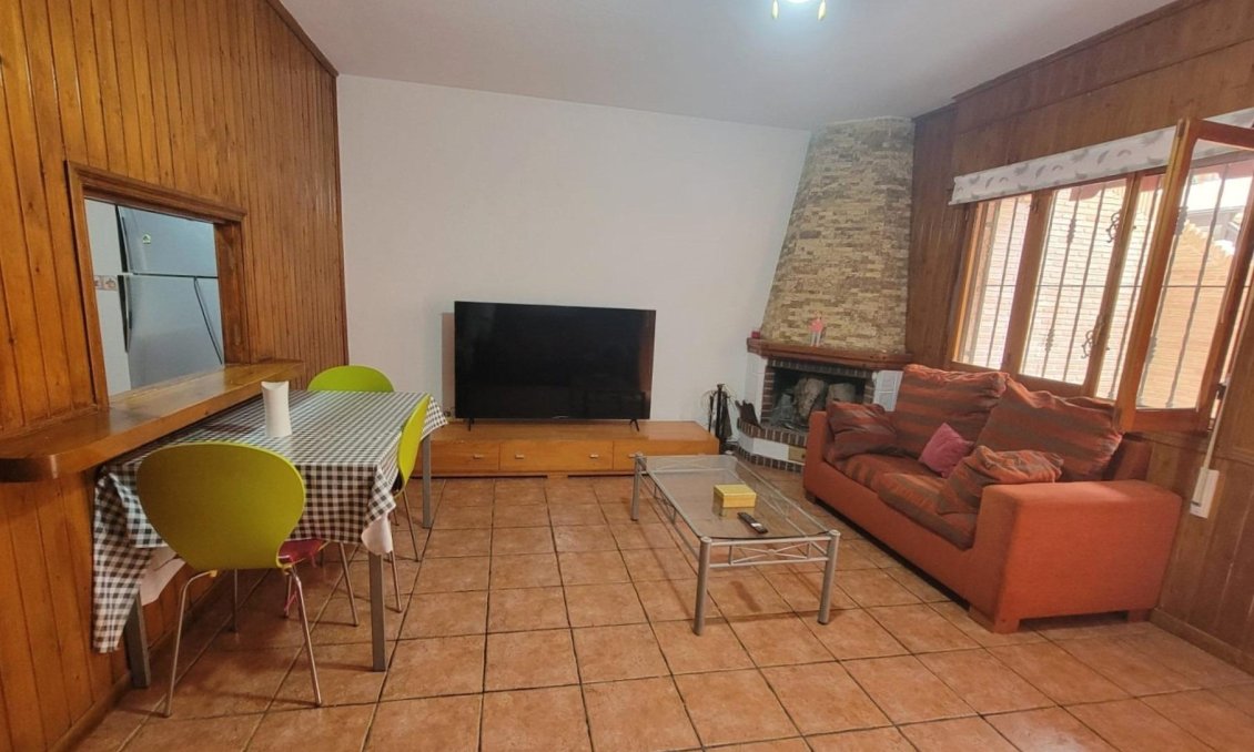 Segunda mano - Bungalow -
Torrevieja - Playa de los Locos