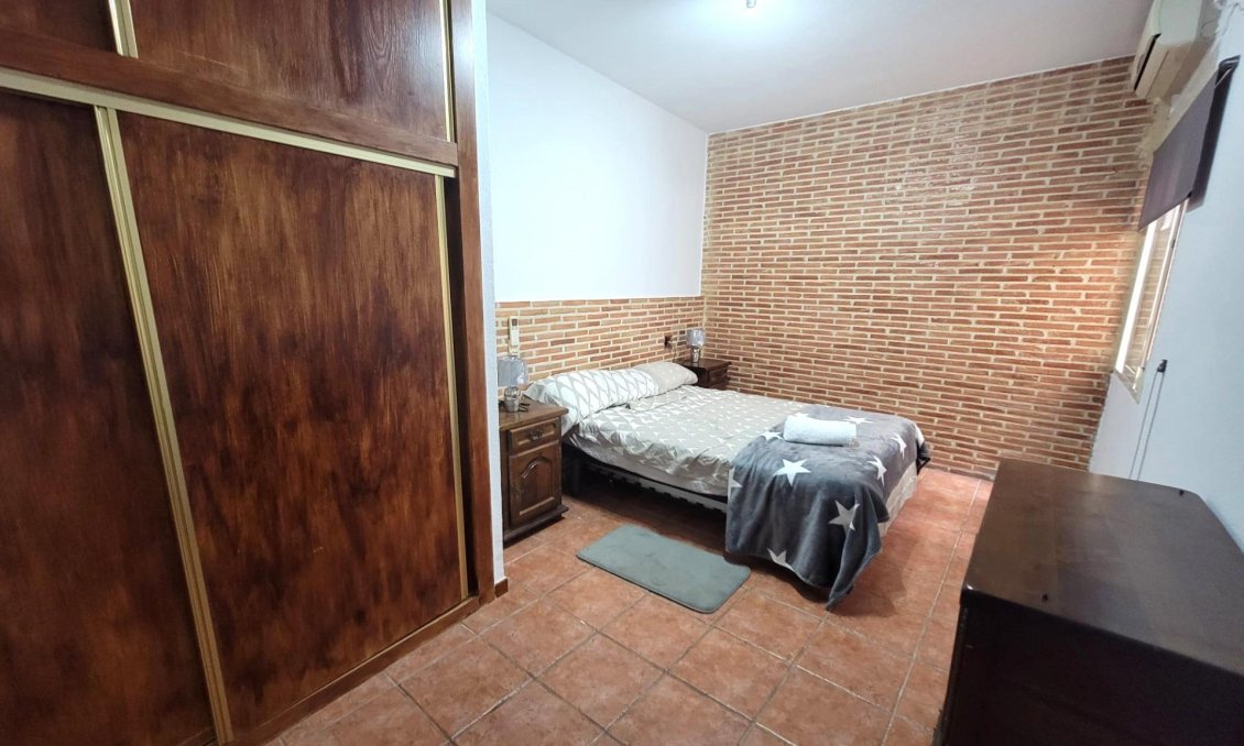 Segunda mano - Bungalow -
Torrevieja - Playa de los Locos