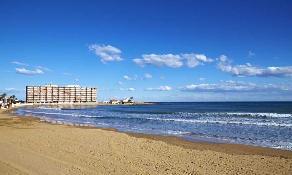 Segunda mano - Bungalow -
Torrevieja - Playa de los Locos