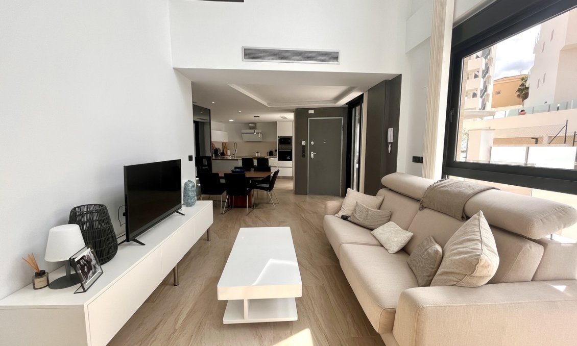 Segunda mano - Villa -
Villamartin - Costa Blanca