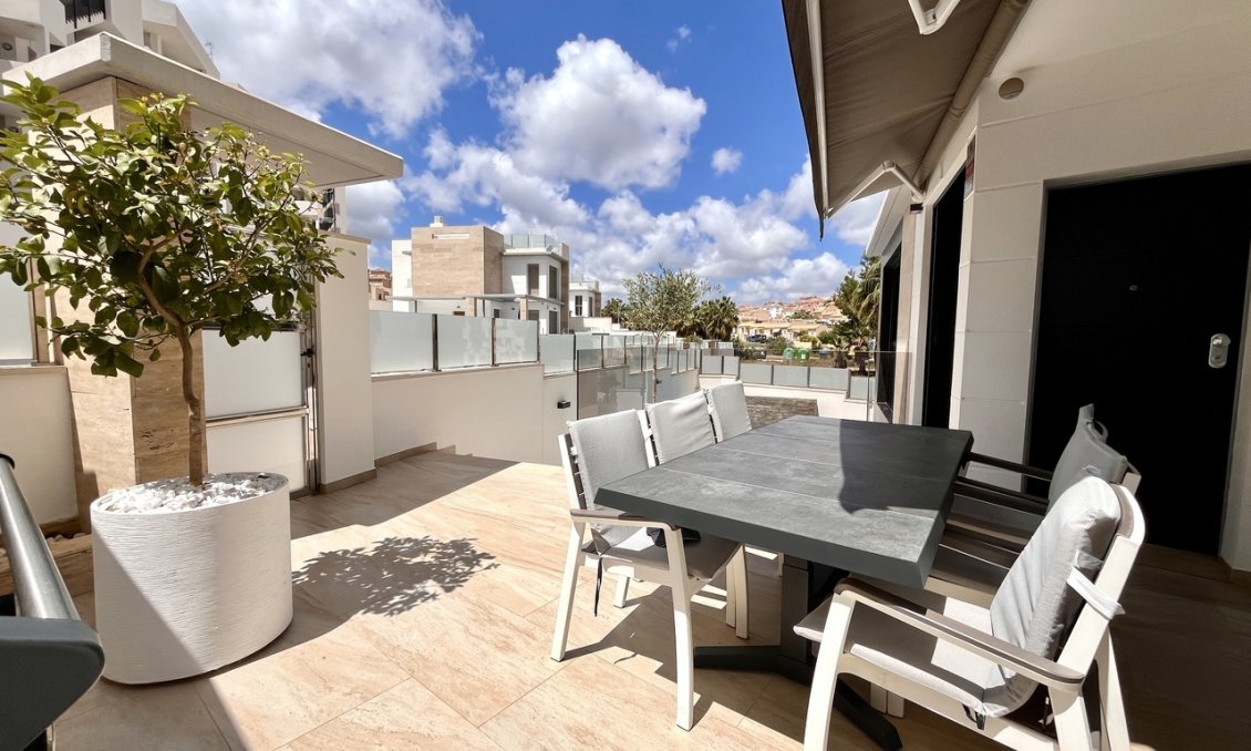 Segunda mano - Villa -
Villamartin - Costa Blanca
