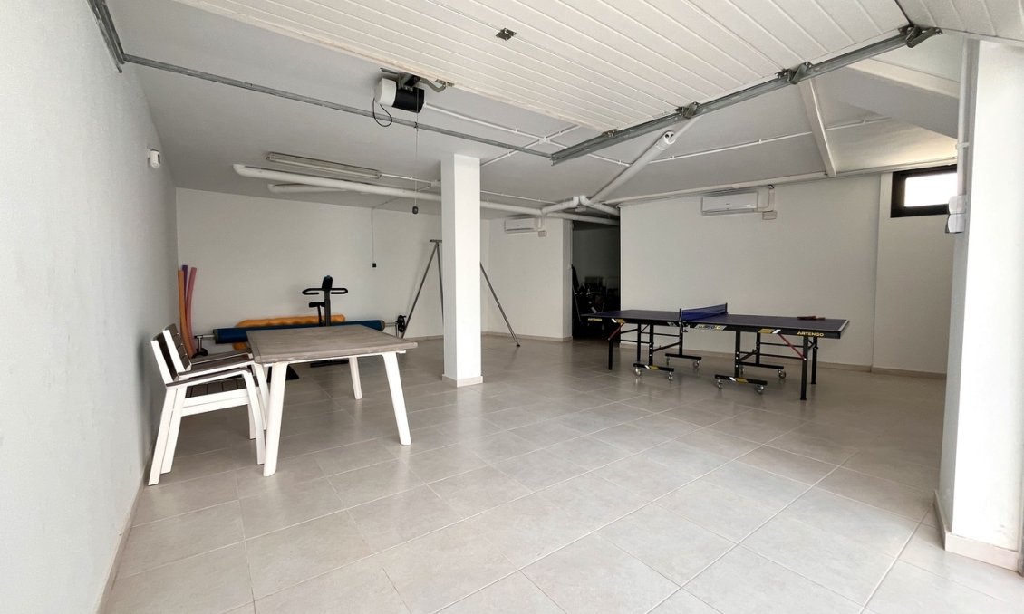 Segunda mano - Villa -
Villamartin - Costa Blanca
