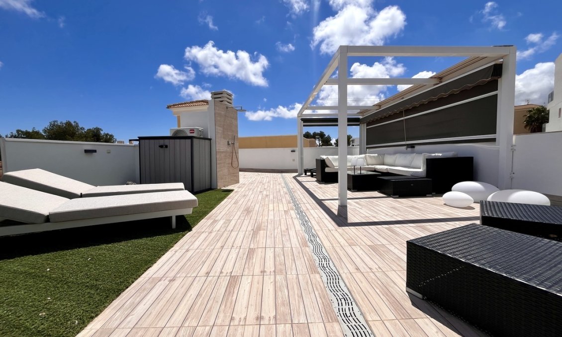 Segunda mano - Villa -
Villamartin - Costa Blanca