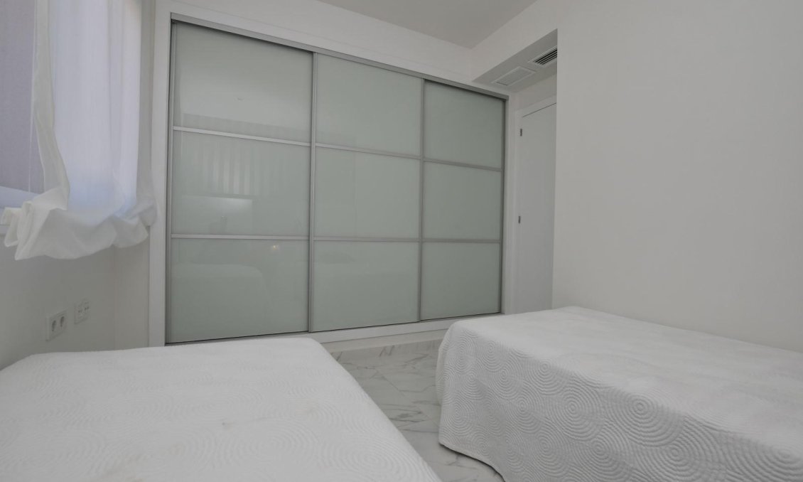 Obra nueva - Bungalow -
San Miguel de Salinas - La Cañada