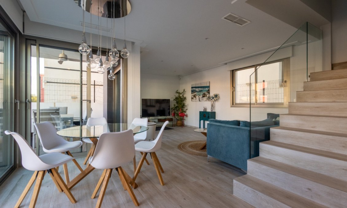 Resale - Villa -
Orihuela - Inland