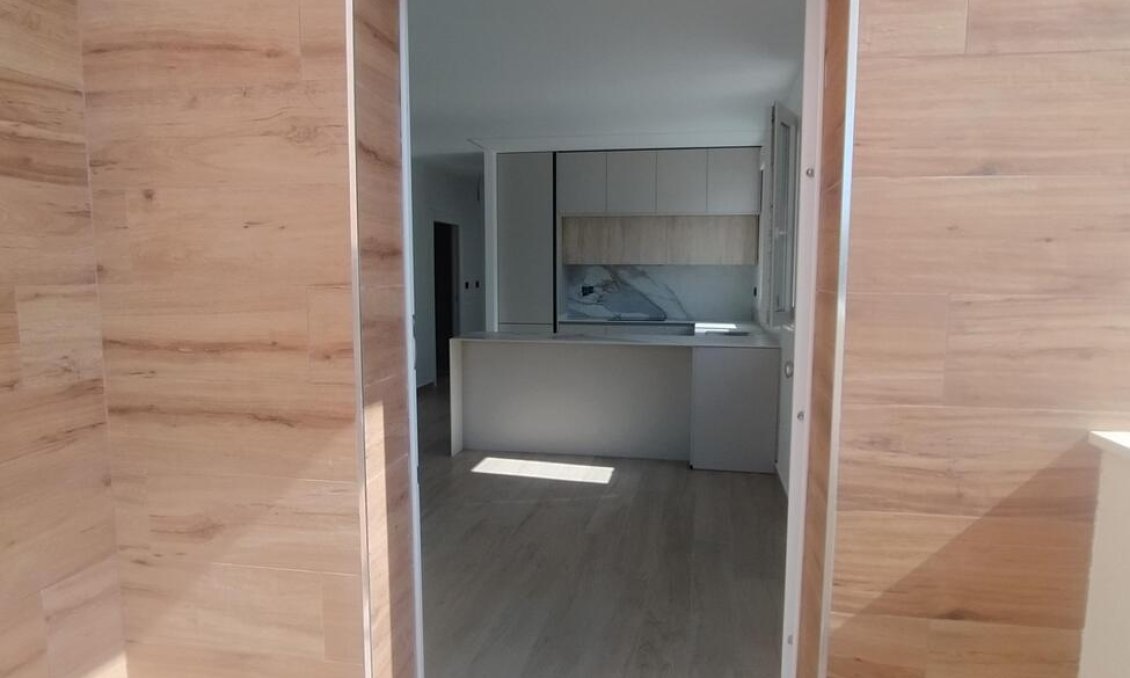Resale - Villa Penthouse -
Torrevieja - Aguas Nuevas
