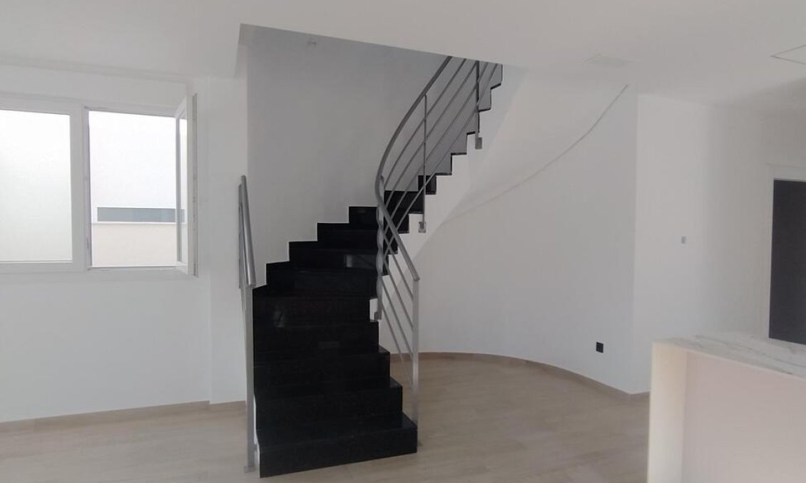 Resale - Villa Penthouse -
Torrevieja - Aguas Nuevas