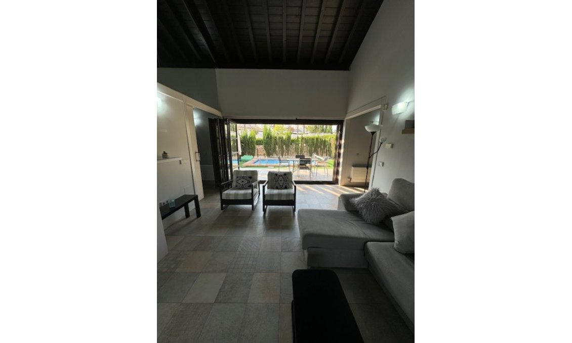 Resale - Villa -
Peraleja Golf - Inland