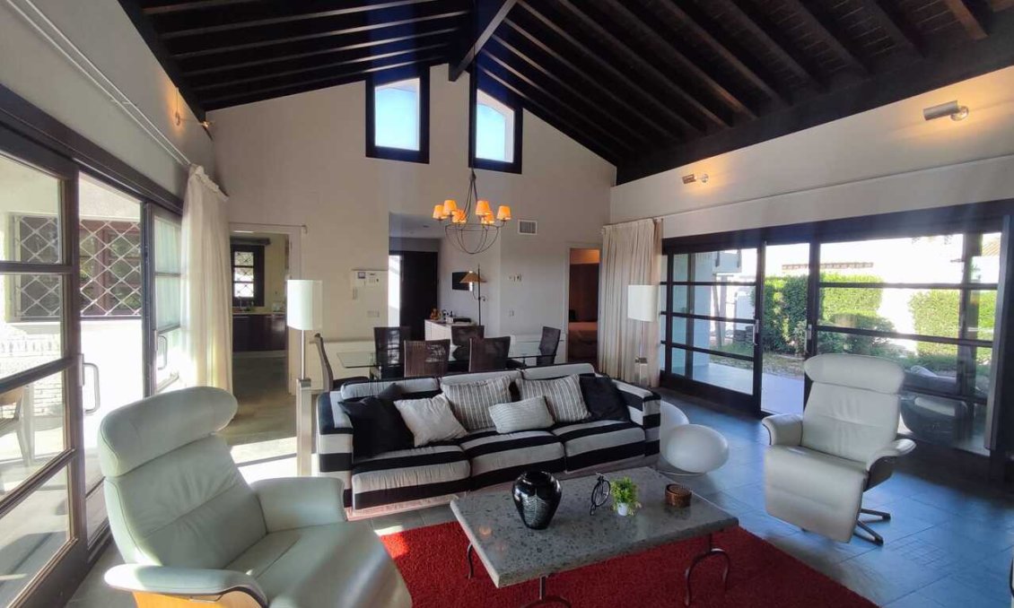 Resale - Villa -
Peraleja Golf - Inland