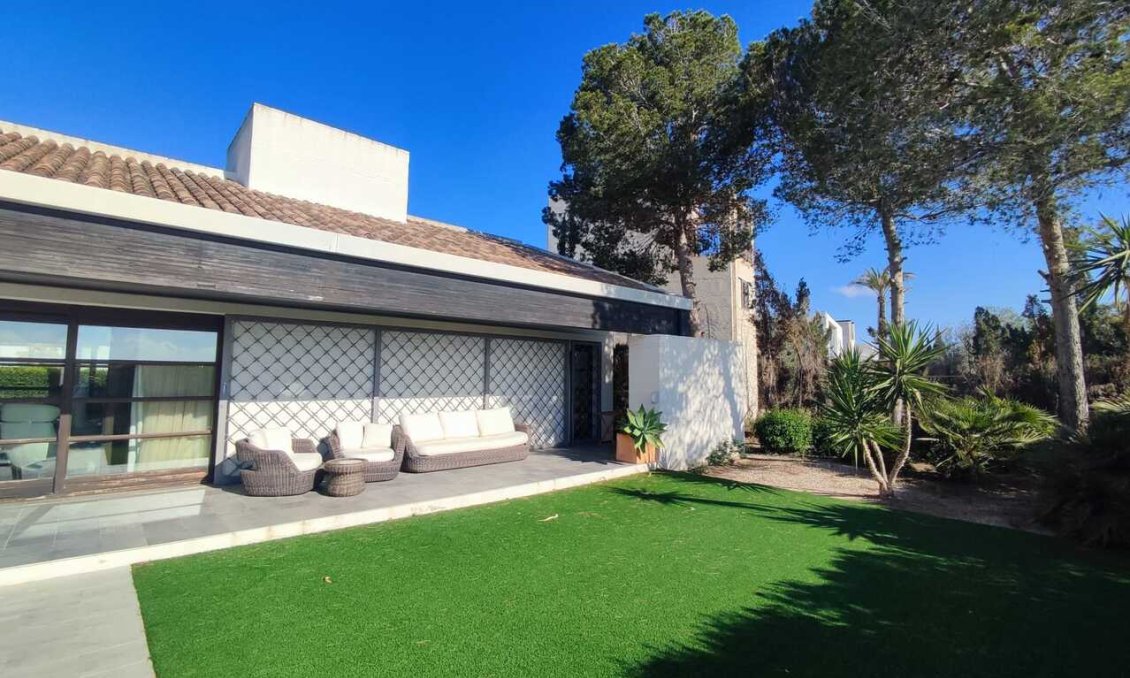 Resale - Villa -
Peraleja Golf - Inland