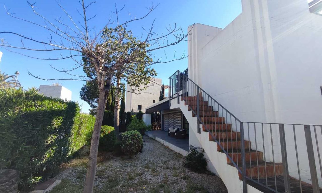 Resale - Villa -
Peraleja Golf - Inland