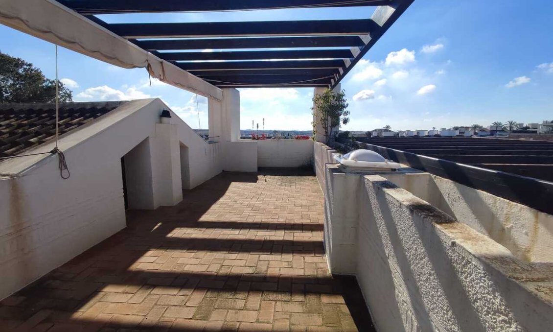 Resale - Villa -
Peraleja Golf - Inland