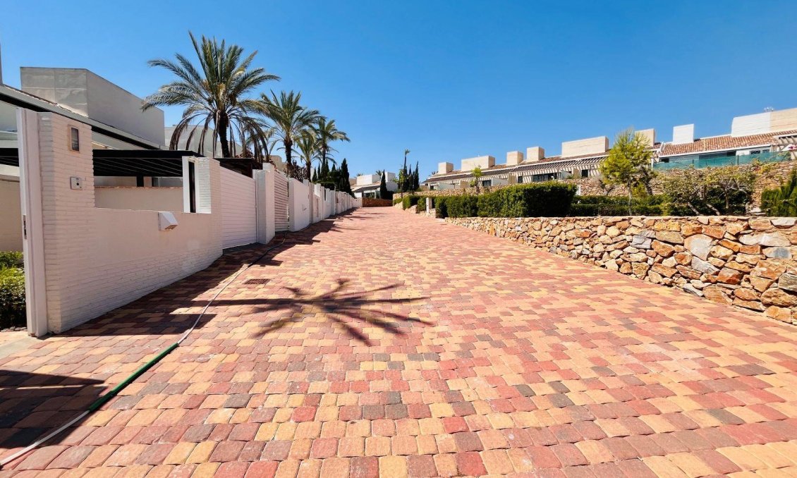 Neue Gebäude - Town House -
Sucina - Peraleja Golf