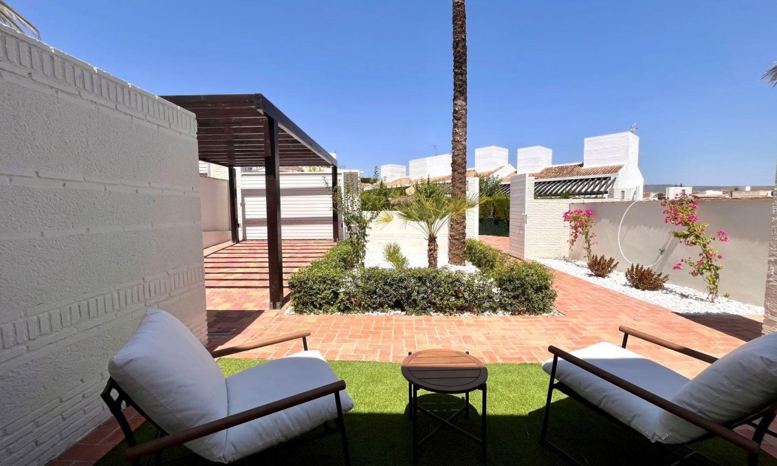 Neue Gebäude - Town House -
Sucina - Peraleja Golf