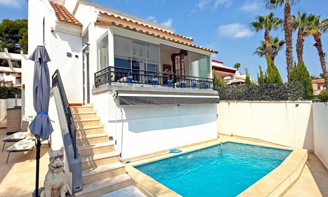 Használt Ingatlanok - Villa -
Orihuela Costa - Costa Blanca