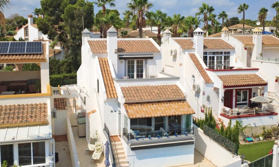 Használt Ingatlanok - Villa -
Orihuela Costa - Costa Blanca