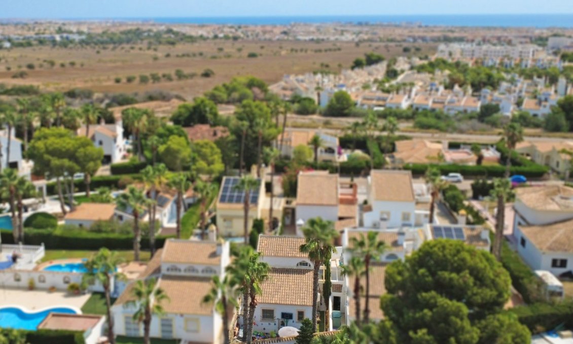 Használt Ingatlanok - Villa -
Orihuela Costa - Costa Blanca