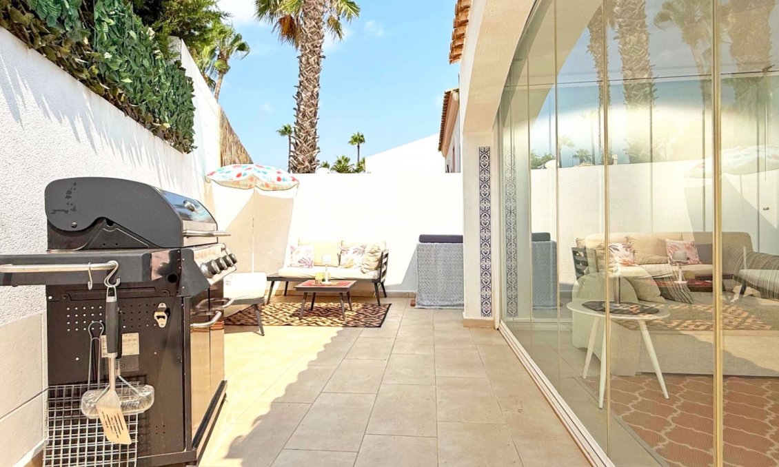 Használt Ingatlanok - Villa -
Orihuela Costa - Costa Blanca