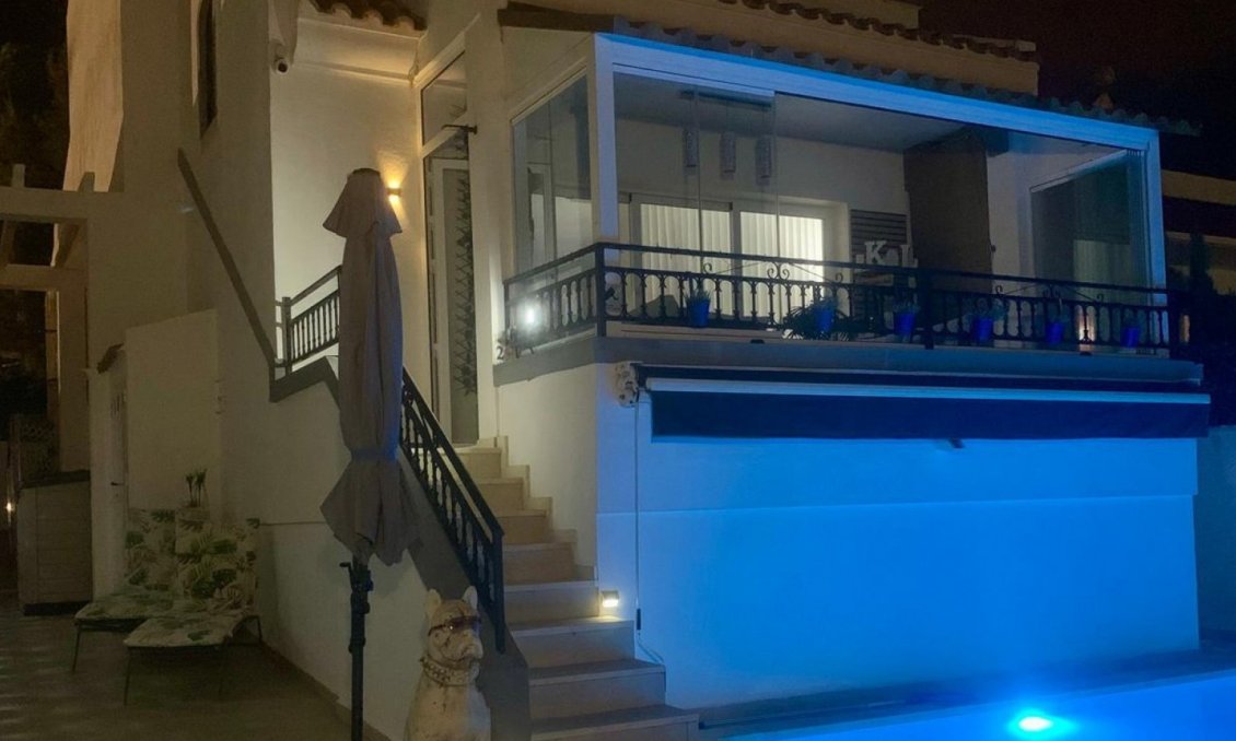 Használt Ingatlanok - Villa -
Orihuela Costa - Costa Blanca