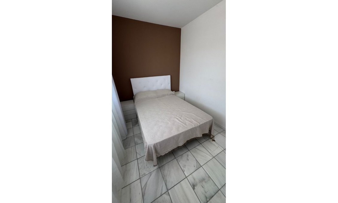 Wiederverkauf - Semi Detached -
Torrevieja - Costa Blanca