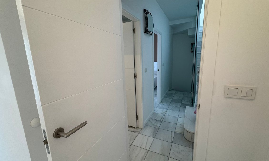 Wiederverkauf - Semi Detached -
Torrevieja - Costa Blanca