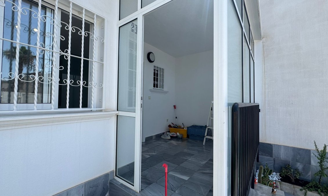 Wiederverkauf - Semi Detached -
Torrevieja - Costa Blanca